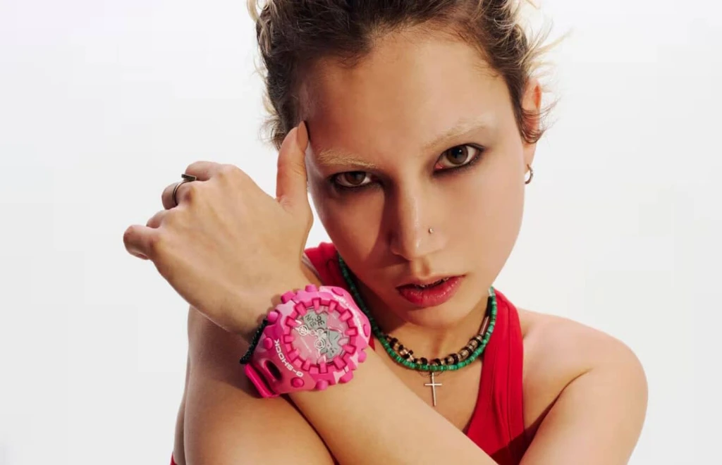 Casio випустила у США яскраві G-Shock Color Camo у рожевому та фіолетовому кольорах із автономністю до 10 років